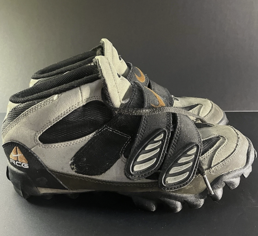 1990s Nike ACG mountain biking trail cleats Men’s Size 8.5